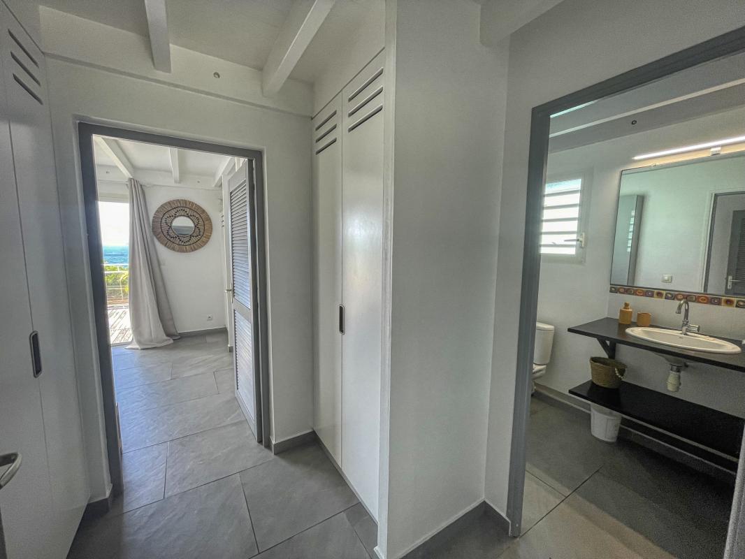 25.Location villa piscine vue mer Sainte Anne Guadeloupe_Chambre 2 Etage
